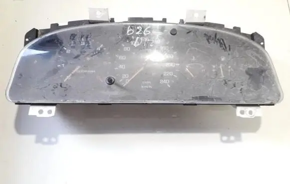 Mazda 626 Speedometer (instrument cluster)