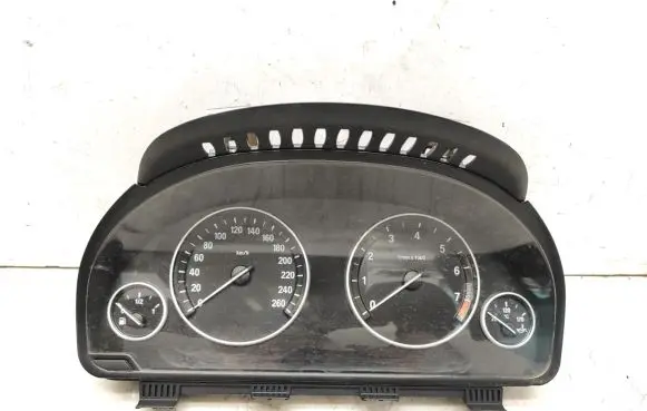 BMW 5 F10 F11 Speedometer (instrument cluster) 9280481 928048101 223226811