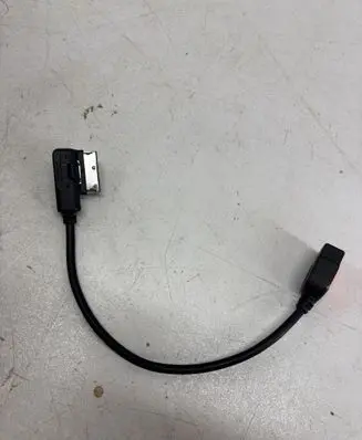 Volkswagen Golf VI USB socket connector 5N0035558