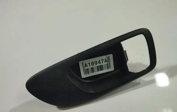 Mazda 3 I Other front door trim element 