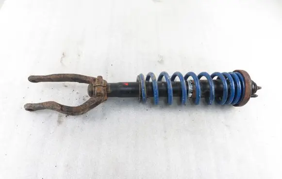 Front shock absorber with coil spring