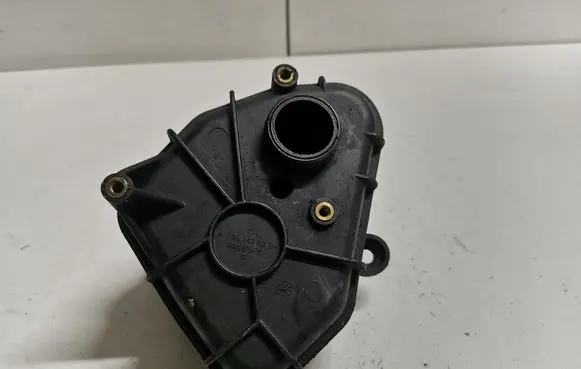 Mercedes-Benz E W211 Intake resonator A6481410286