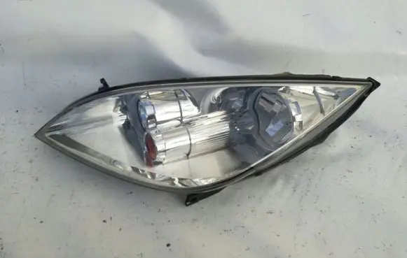Mitsubishi Colt Headlight/headlamp