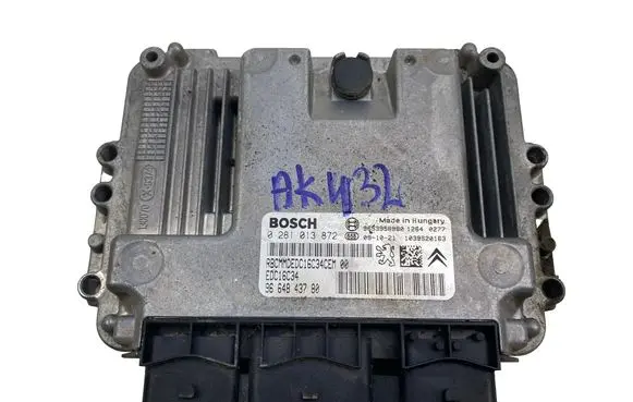 Peugeot 308 Engine control unit/module ECU 9664843780 0281013872