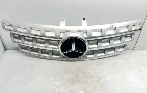 Mercedes-Benz ML W164 Front grill A1648880923