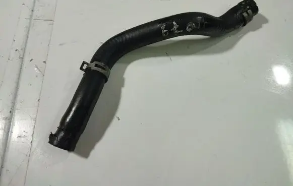 Toyota Avensis T250 Engine coolant pipe/hose 