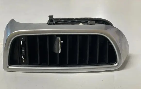 Porsche Cayenne (92A) Rear air vent grill 7P5819727E