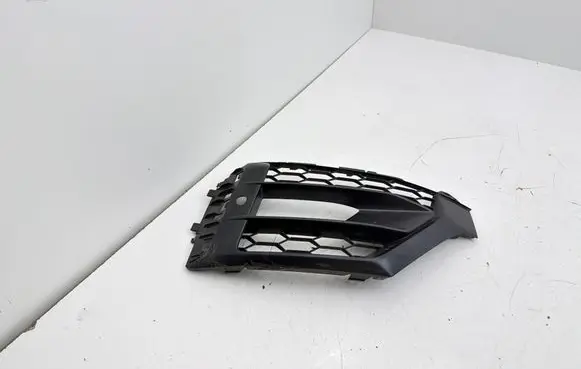 Audi Q2 - Front bumper lower grill 81A807681L
