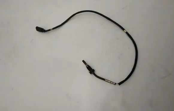 Volkswagen Golf VI Oil temperature sensor 03L906088BS