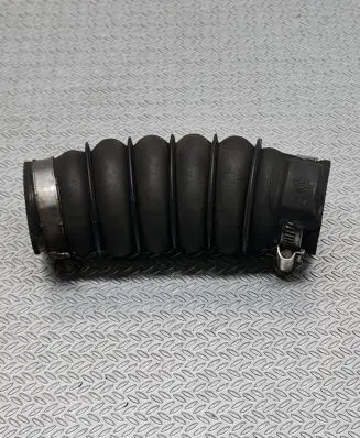 Renault Clio III Intercooler hose/pipe