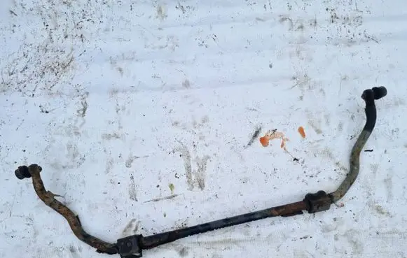 Toyota Avensis T270 Front anti-roll bar/sway bar