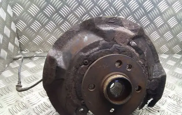 Mini One - Cooper Coupe R56 Front wheel hub