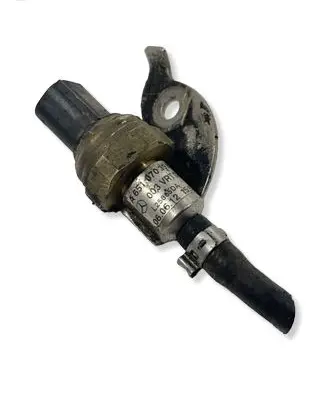 Mercedes-Benz C W205 Fuel pressure sensor A6510703981 L25865DA 0606121553