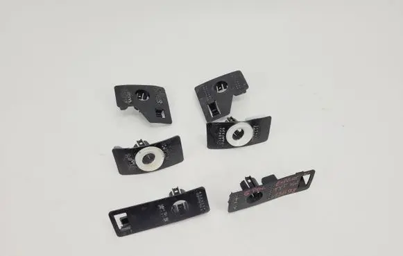 Peugeot Expert Rear parking sensor holder (PDC) 9811649477