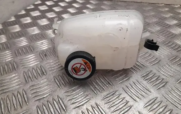 Toyota C-HR II Coolant expansion tank/reservoir 