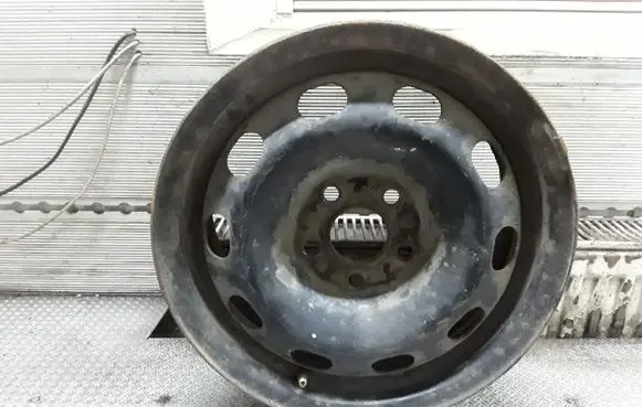 Volkswagen Golf IV R14 steel rim 1J0601027J