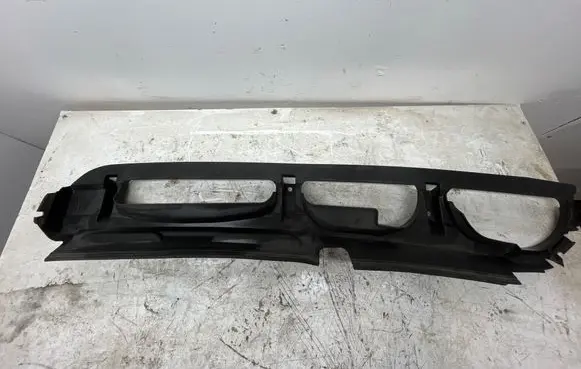 Radiator trim