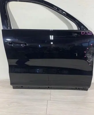Porsche Cayenne (9Y0 9Y3) Front door 9Y0831312C