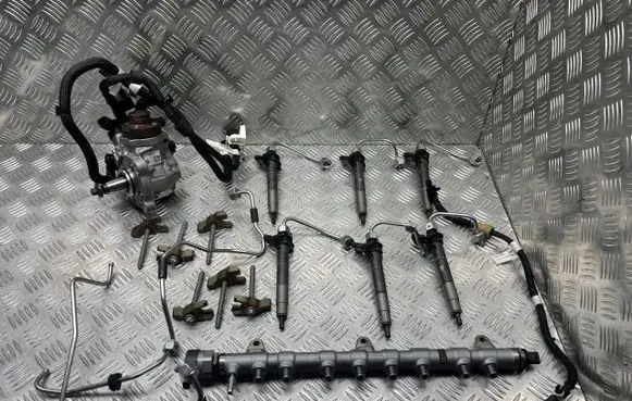 BMW X5 G05 Fuel injectors set 8599210