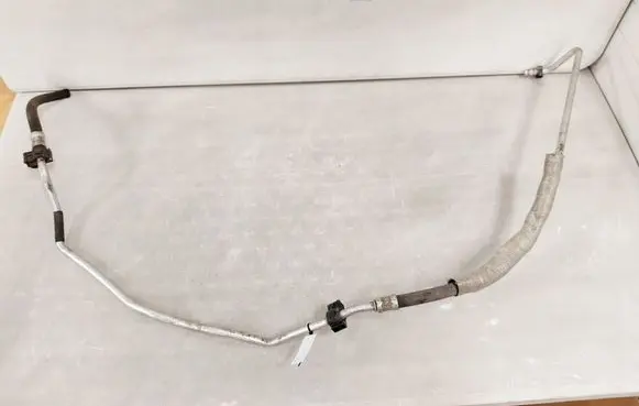 Peugeot 607 Power steering hose/pipe/line