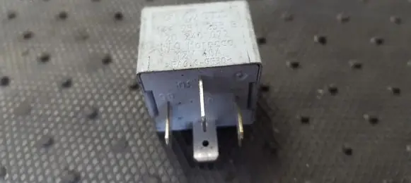 Audi TT Mk1 Other relay 141951253B 20240072