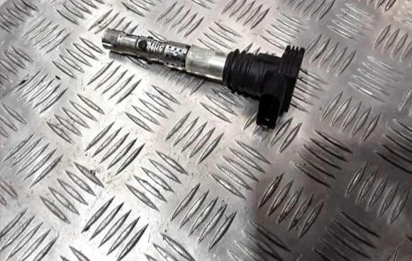Audi TT Mk1 High voltage ignition coil 06A905115A