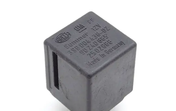 Opel Astra F Other relay 90240665