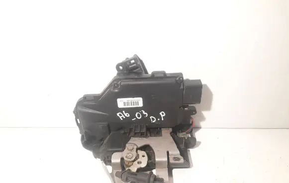 Audi A6 S6 C5 4B Front door lock 4B1837016G