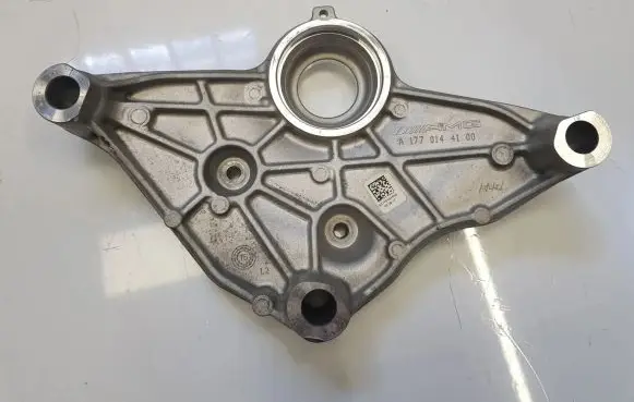 Mercedes-Benz C W205 Oil sump