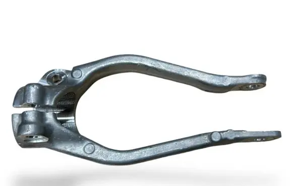 BMW 7 G70 Lower shock absorber bracket 6898316 31126898316