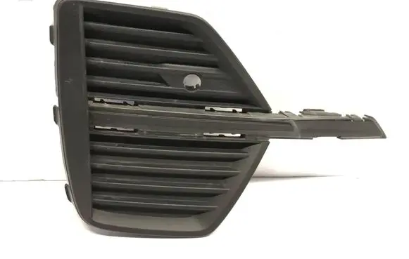 Volvo XC60 Front bumper lower grill 32234948
