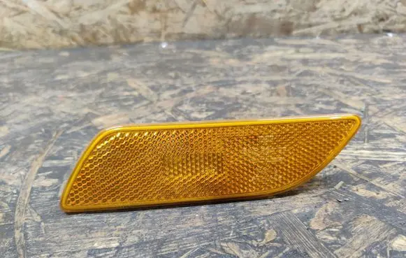 Mercedes-Benz CL C215 Front reflector A2158200521