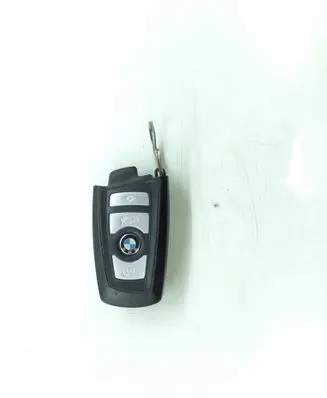 BMW 5 F10 F11 Ignition key/card 9226939