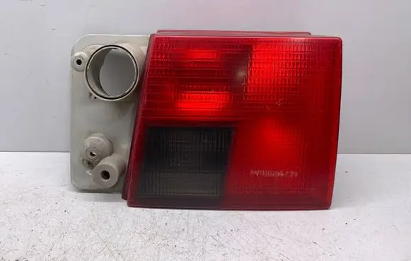 Audi A6 S6 C4 4A Tailgate rear/tail lights 4A0945094E 145592