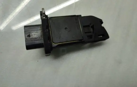 BMW 5 F10 F11 Mass air flow meter 7804150