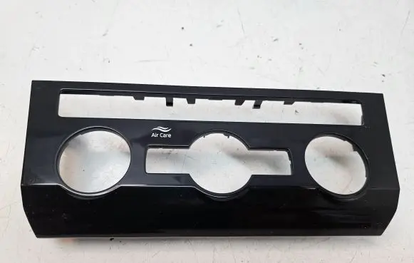Skoda Superb B8 (3V) Climate control/heater control trim 3V0820075B