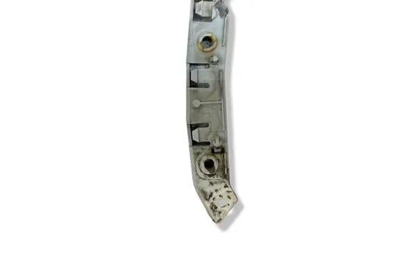 Ford Focus Front bumper mounting bracket BM5117D959
