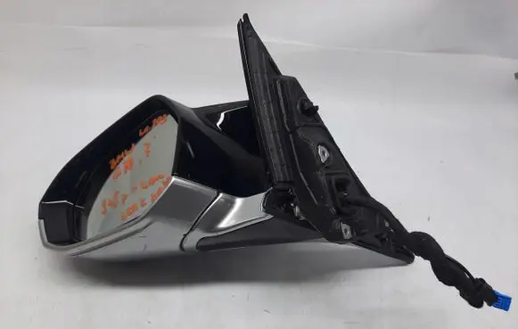 BMW 7 G70 Front door electric wing mirror