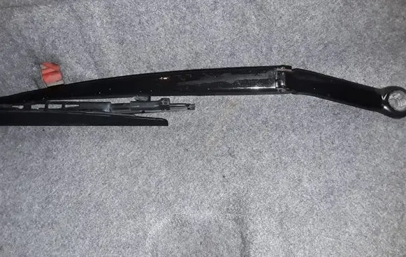 BMW 3 E46 Front wiper blade arm 61617003931 7003931