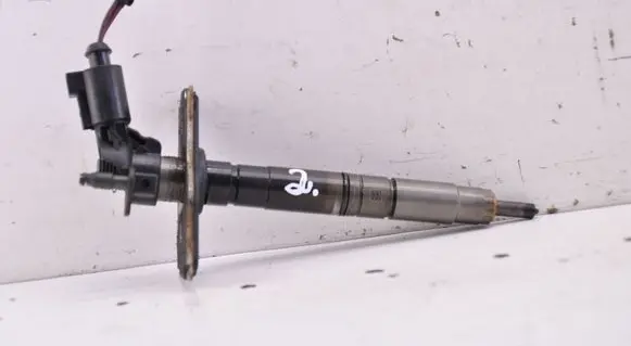 Volkswagen Golf VI Fuel injector 03L130277