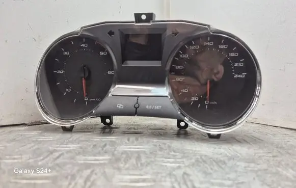 Seat Ibiza IV (6J,6P) Speedometer (instrument cluster) 6J0920801A