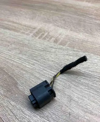BMW 1 E81 E87 Plug wire 14520491 3PIN