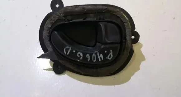 Peugeot 406 Rear door interior handle 9616307477