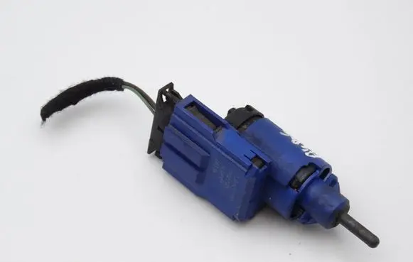 Audi A4 S4 B6 8E 8H Brake pedal sensor switch 1J0927189