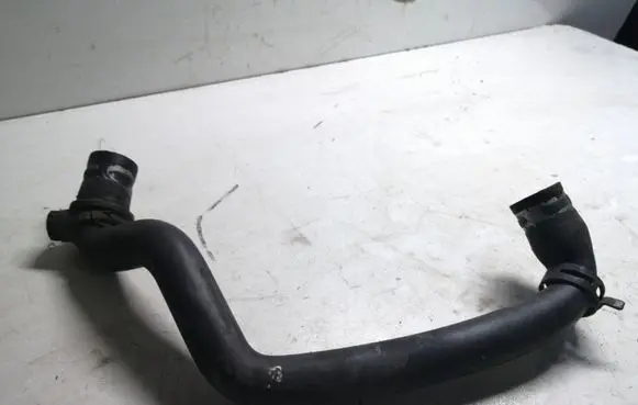 Ford Mondeo MK IV Engine coolant pipe/hose