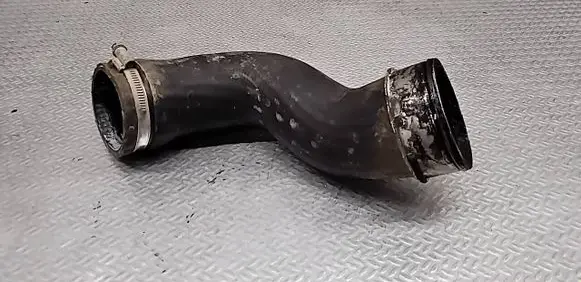 Mercedes-Benz E W210 Intercooler hose/pipe 2105284182 DBL556521