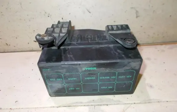 Nissan Almera Fuse box set 1n000