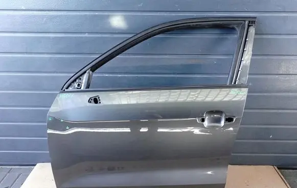 Audi Q2 - Front door 81A831051C