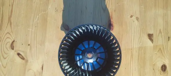Cadillac XTS Heater fan/blower T1017941S