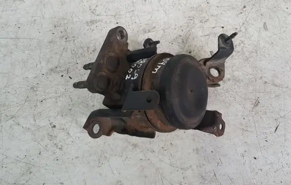 Toyota Corolla E120 E130 Engine mount bracket